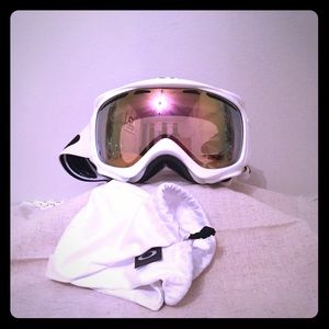 NWOT Oakley Prism Ski/Snowboard Google w/ RoseLens